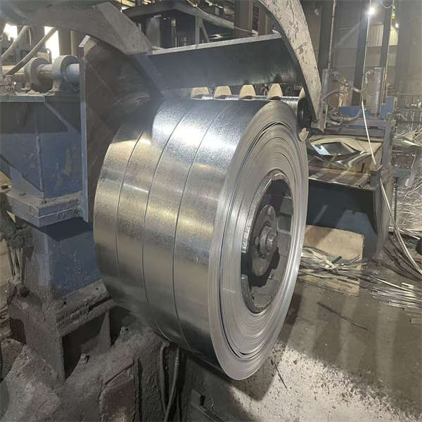 Strip-Steel-Gulungan